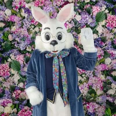 Coral Square - Easter Bunny Photos - 2022